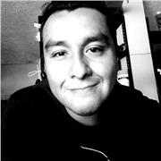 Profesor, de asignatura imparte clases a niños y adolecentes